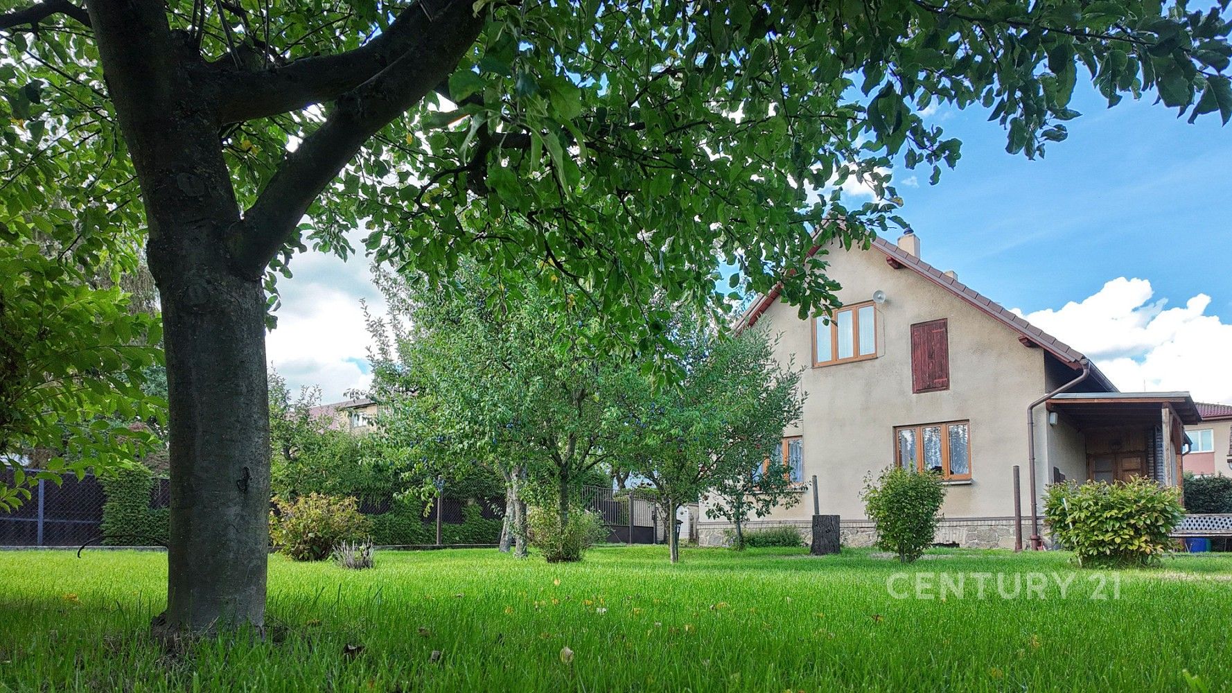 Rodinné domy, Benešov, Středočeský kraj, 101 m² - 1