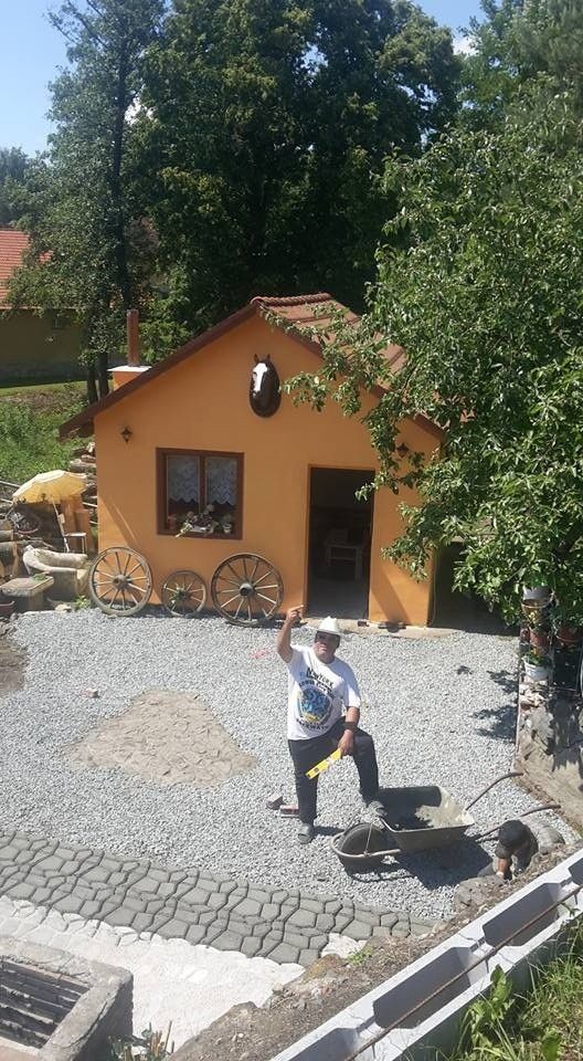 Byty, Žinkovy, 335 54