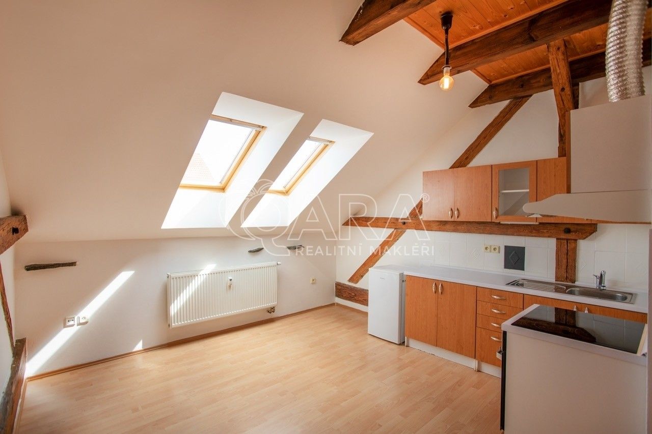 Prodej byt 2+kk - Puklicova 1056, České Budějovice, 41 m²