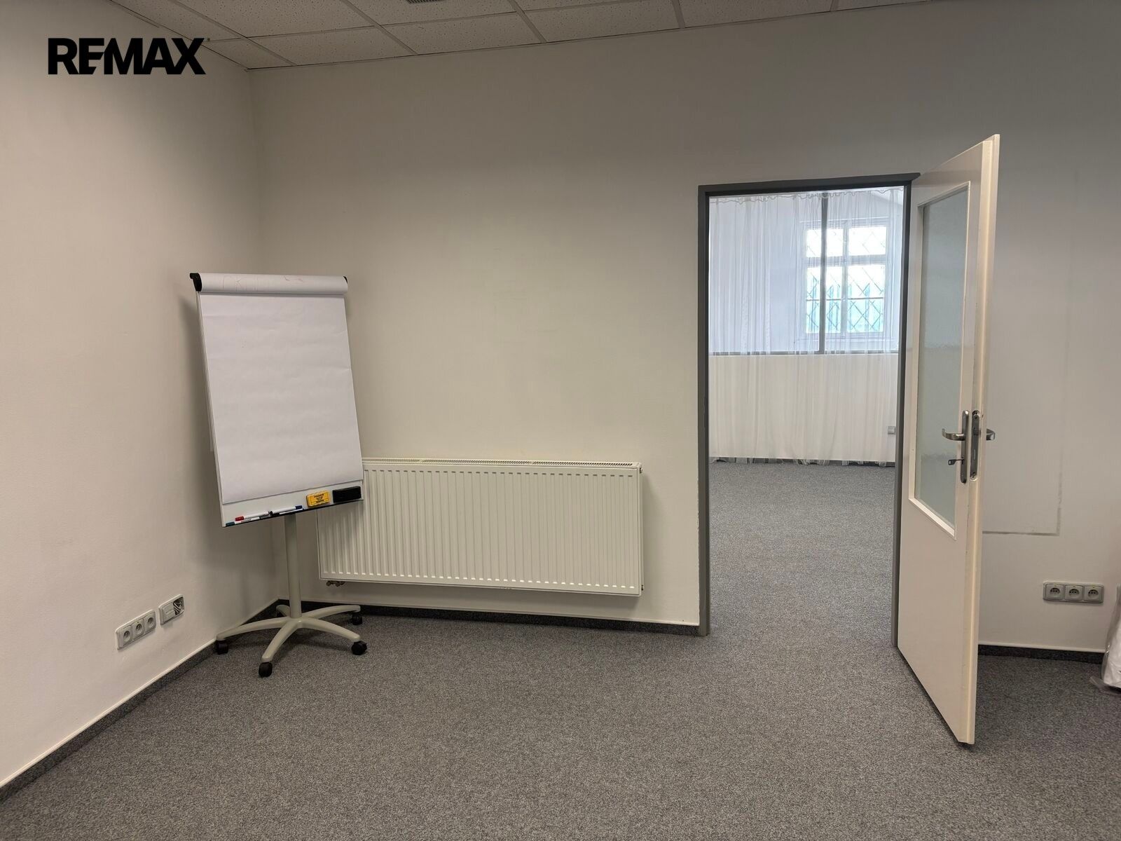 Pronájem kancelář - Masarykovo náměstí 643, Jihlava, 34 m² - 5