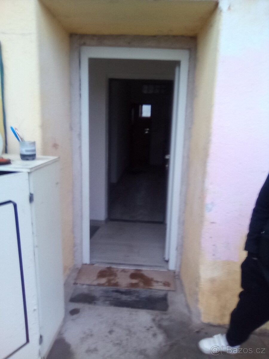 Pronájem byt - Chlumec nad Cidlinou, 503 51