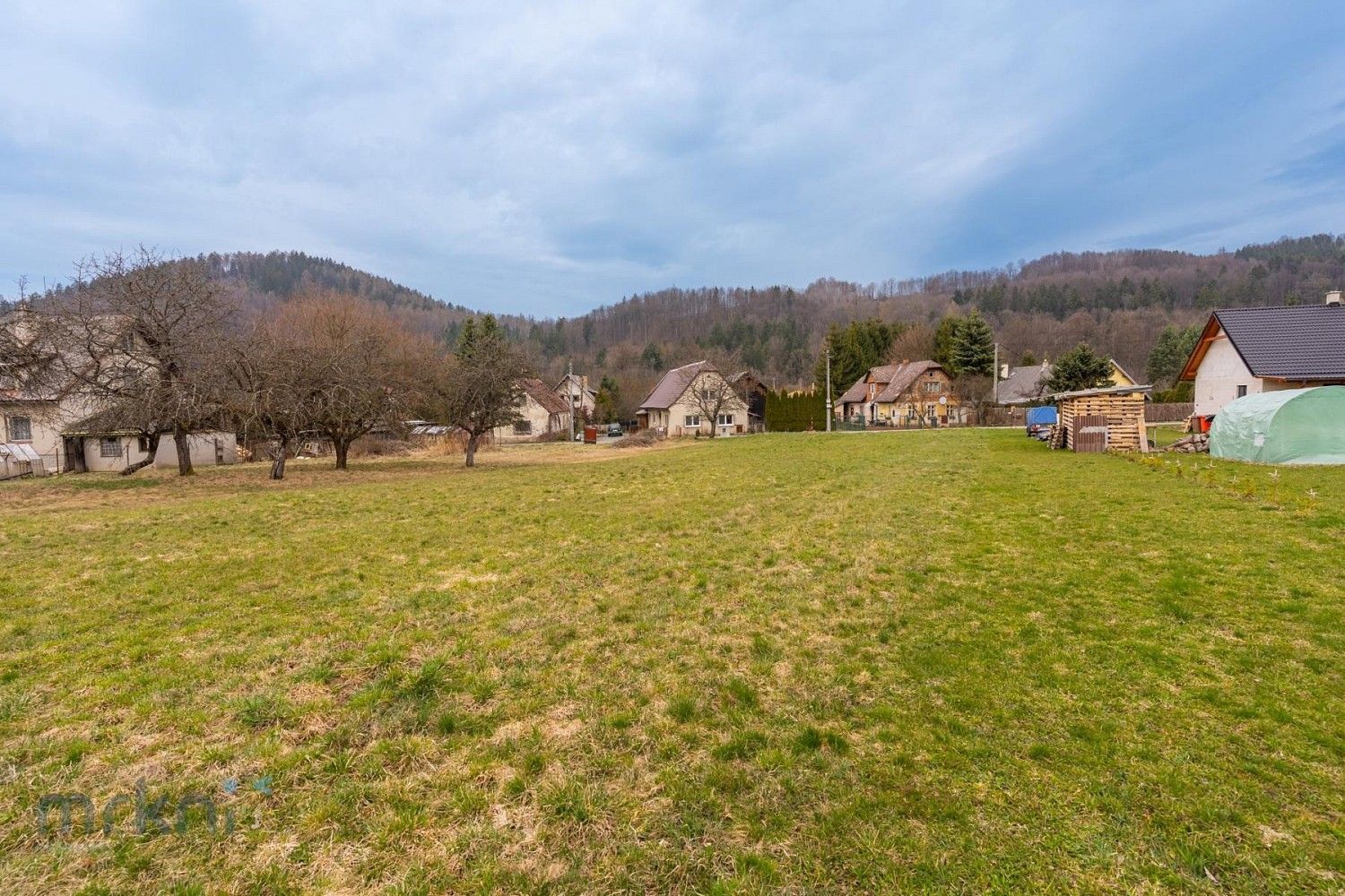 Pozemek pro bydlení, 2 127 m²