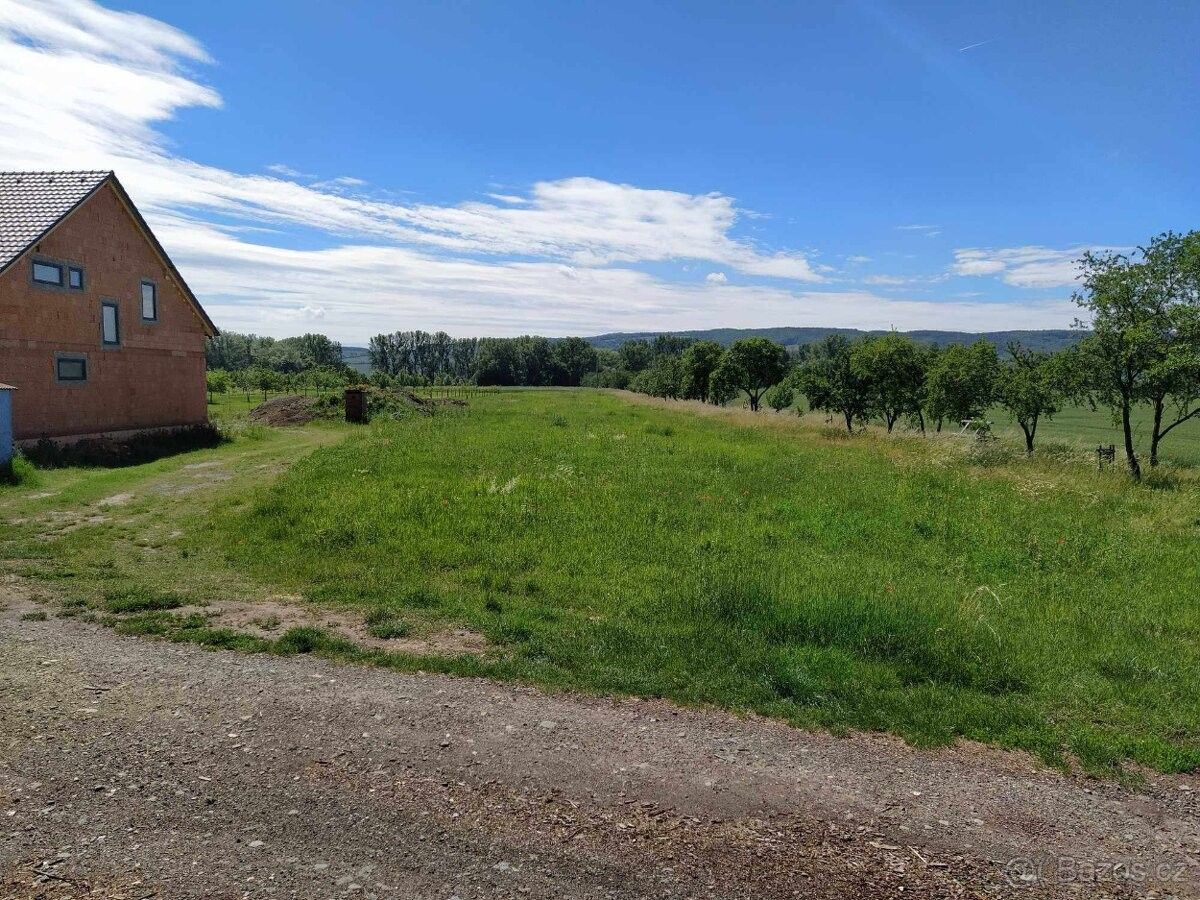 Pozemky pro bydlení, Hroznová Lhota, 696 63 - 1