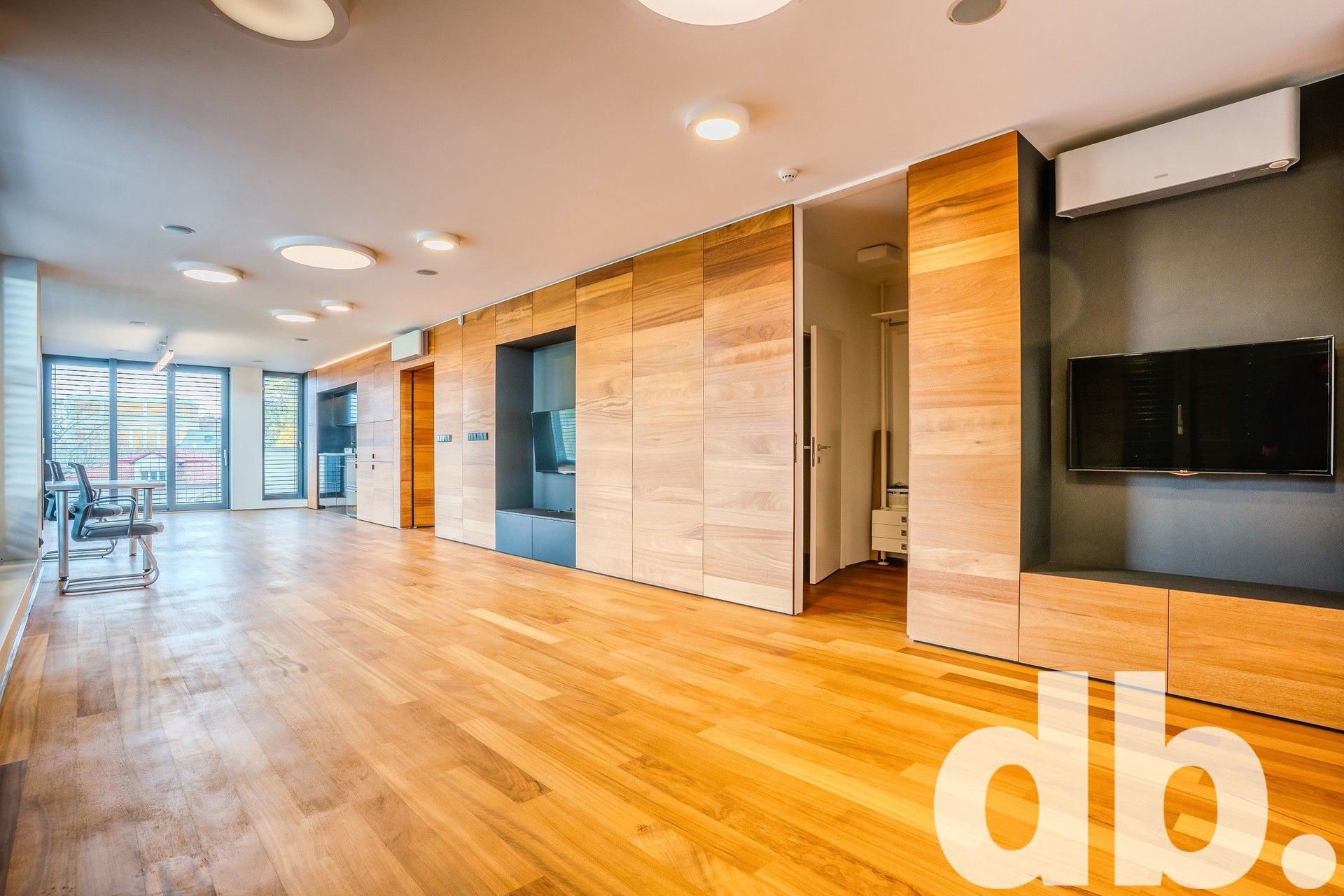 Pronájem byt 1+kk - 26. dubna, Cheb, 70 m²