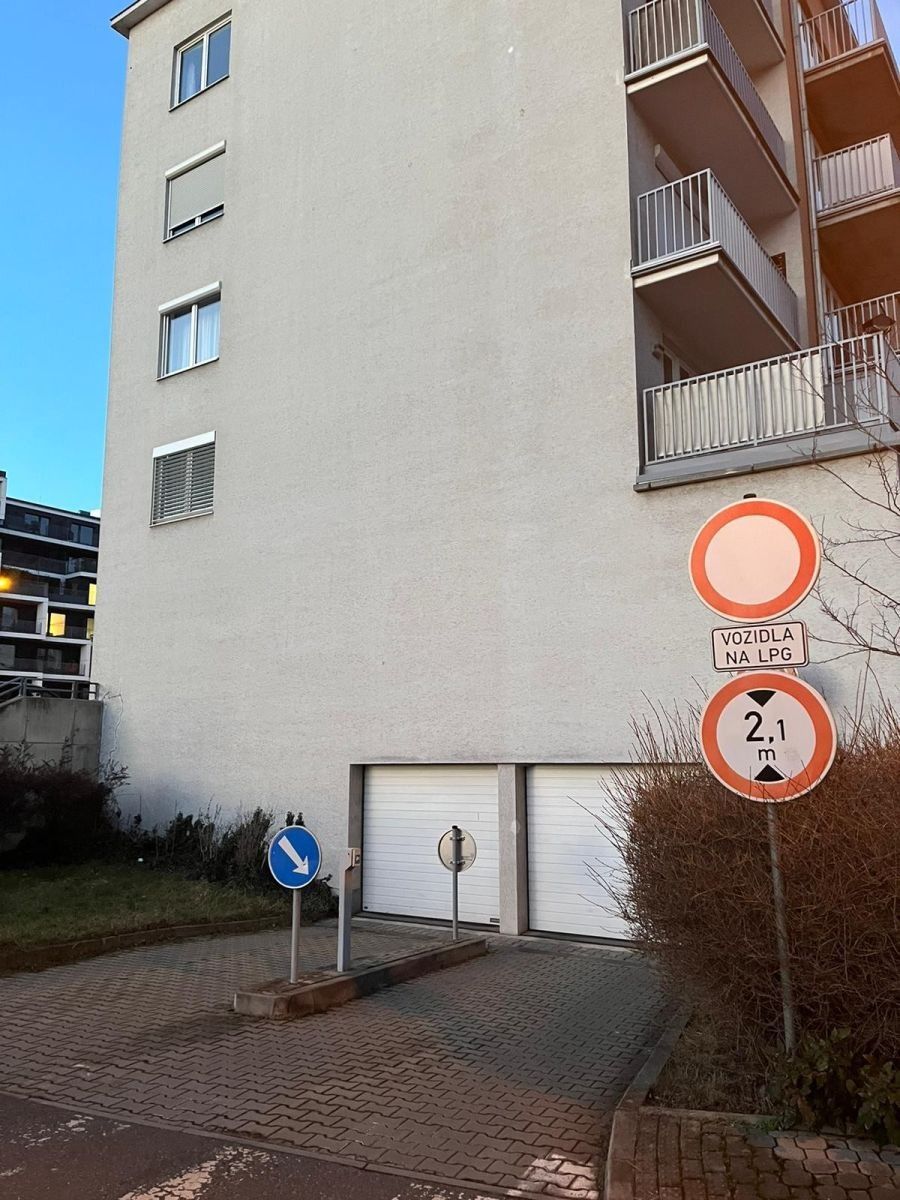 Garáže, Počernická, Praha - Strašnice, 13 m² - 1