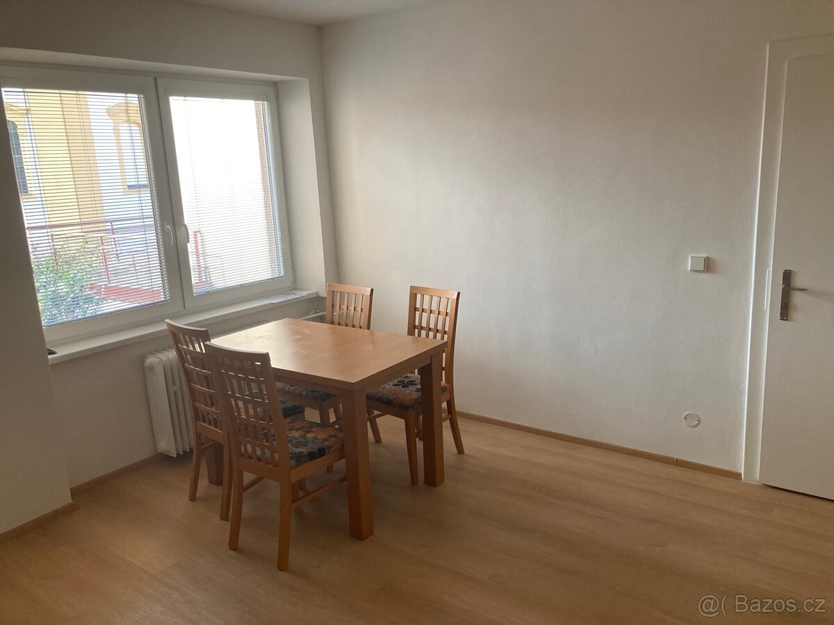 Pronájem byt - Žďár nad Sázavou, 591 01, 87 m² - 5