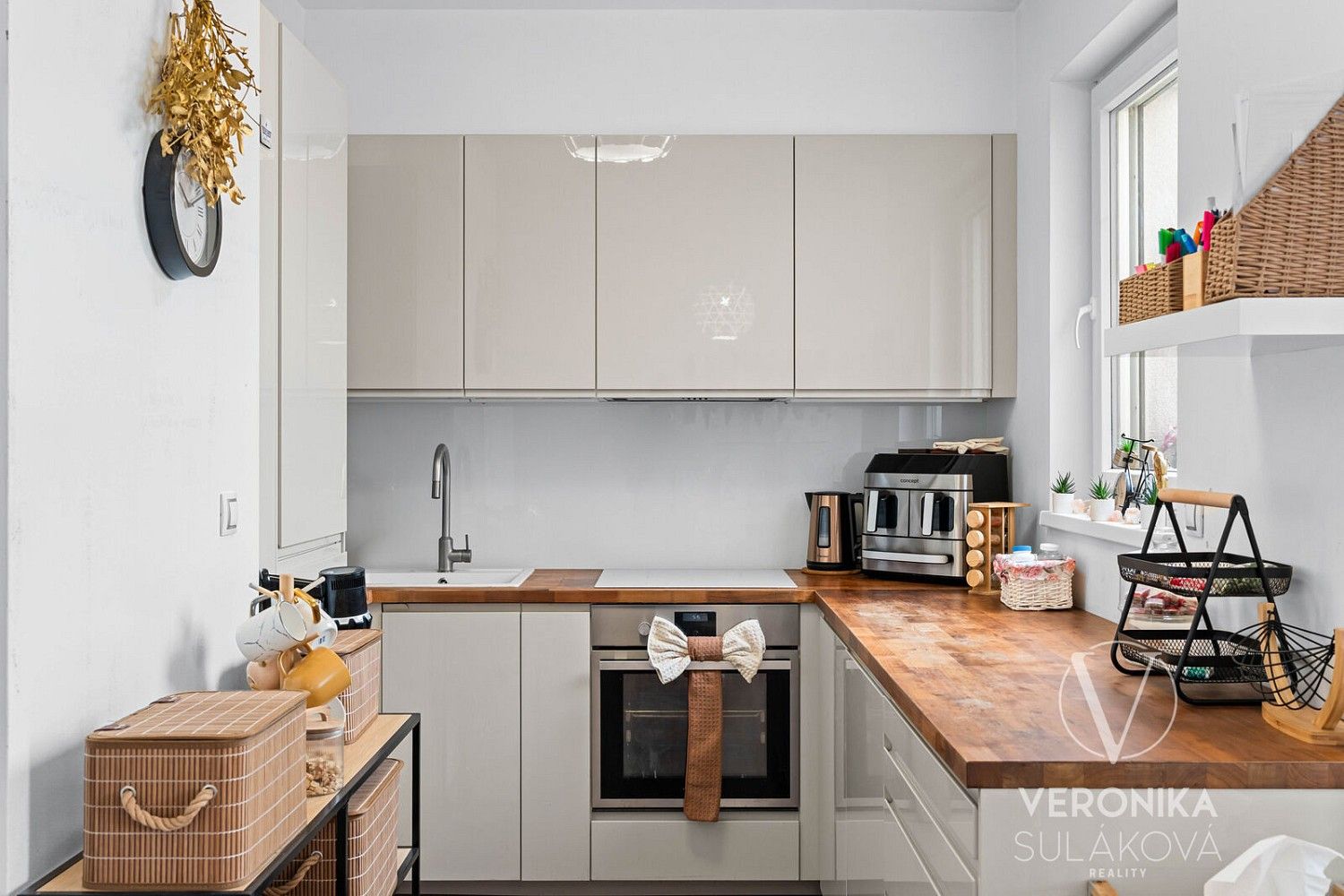 Prodej byt 2+kk - Hlučkova, Praha 9 - Letňany, 81 m² - 5
