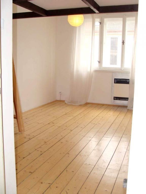Prodej byt 2+kk - Šlikova 43, Praha, 43 m²