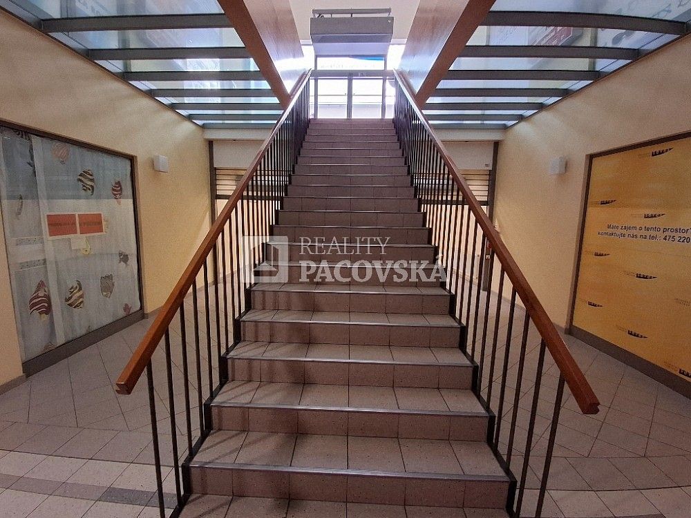 Obchodní prostory · 688 m² · Ústí nad Labem - Ústí nad Labem-centrum, Ústecký kraj - 3