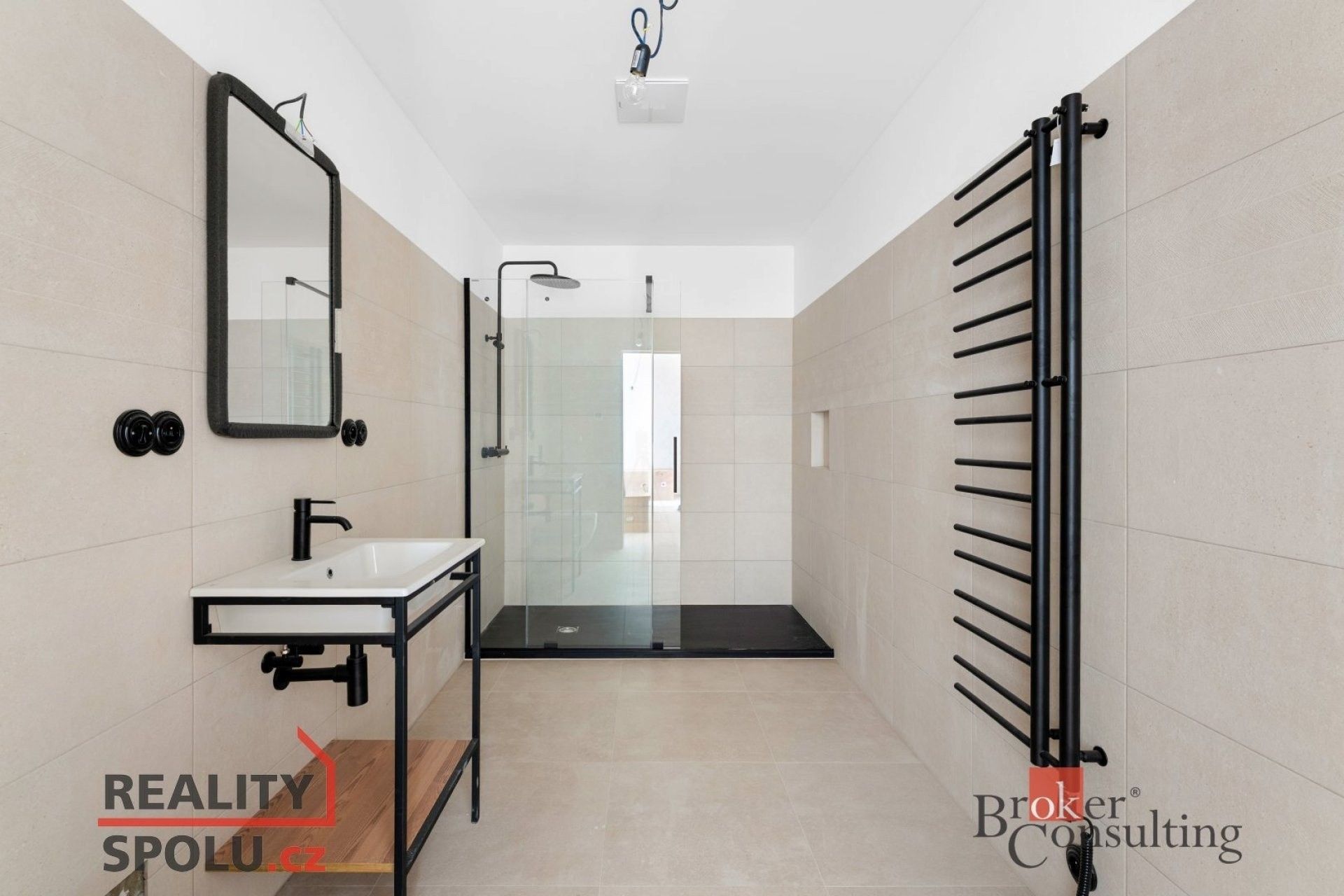 Prodej byt 2+kk - Slavíkova 1, Jince, 86 m² - 2