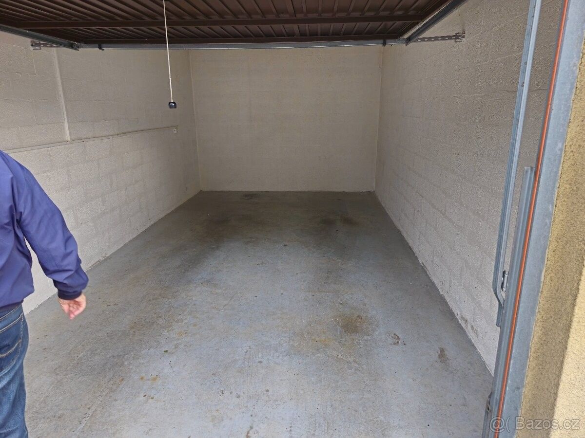 Pronájem garáž - Frýdek-Místek, 738 01