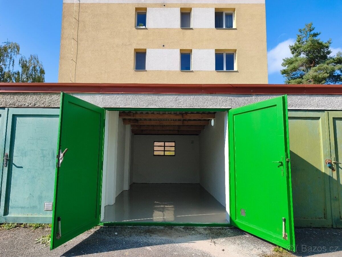 Garáž