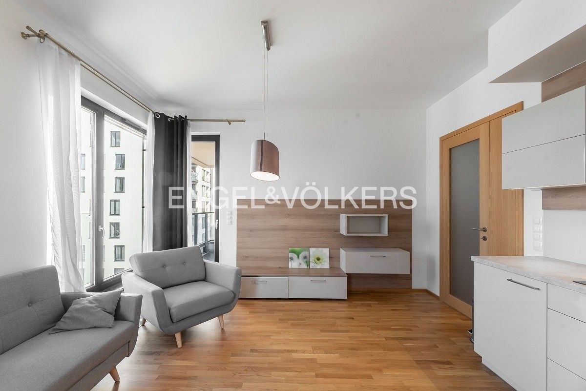 2+kk, Sanderova 1618, Praha, 49 m²
