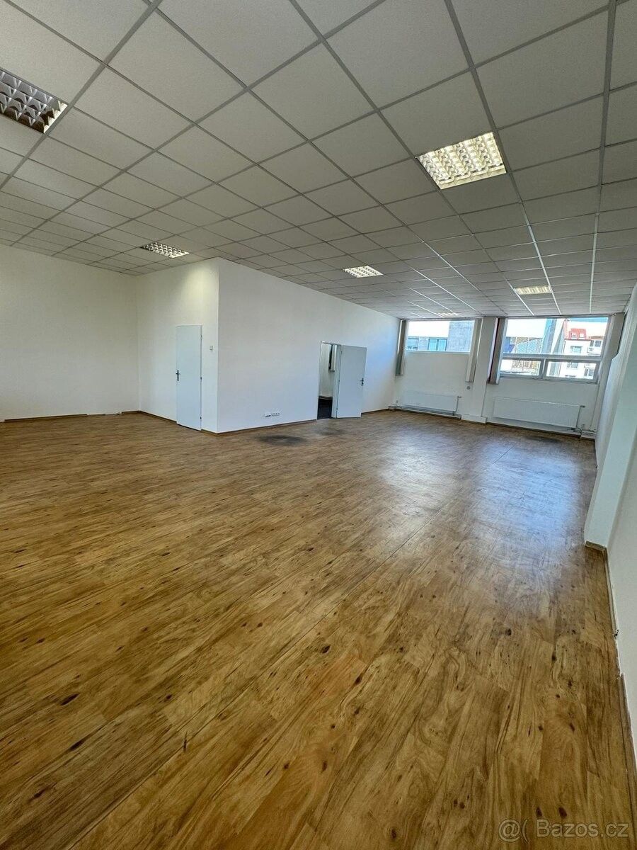 Kanceláře, Zlín, 763 02, 100 m²