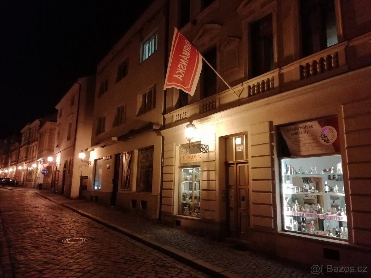 Pronájem obchodní prostory - Hradec Králové, 500 03