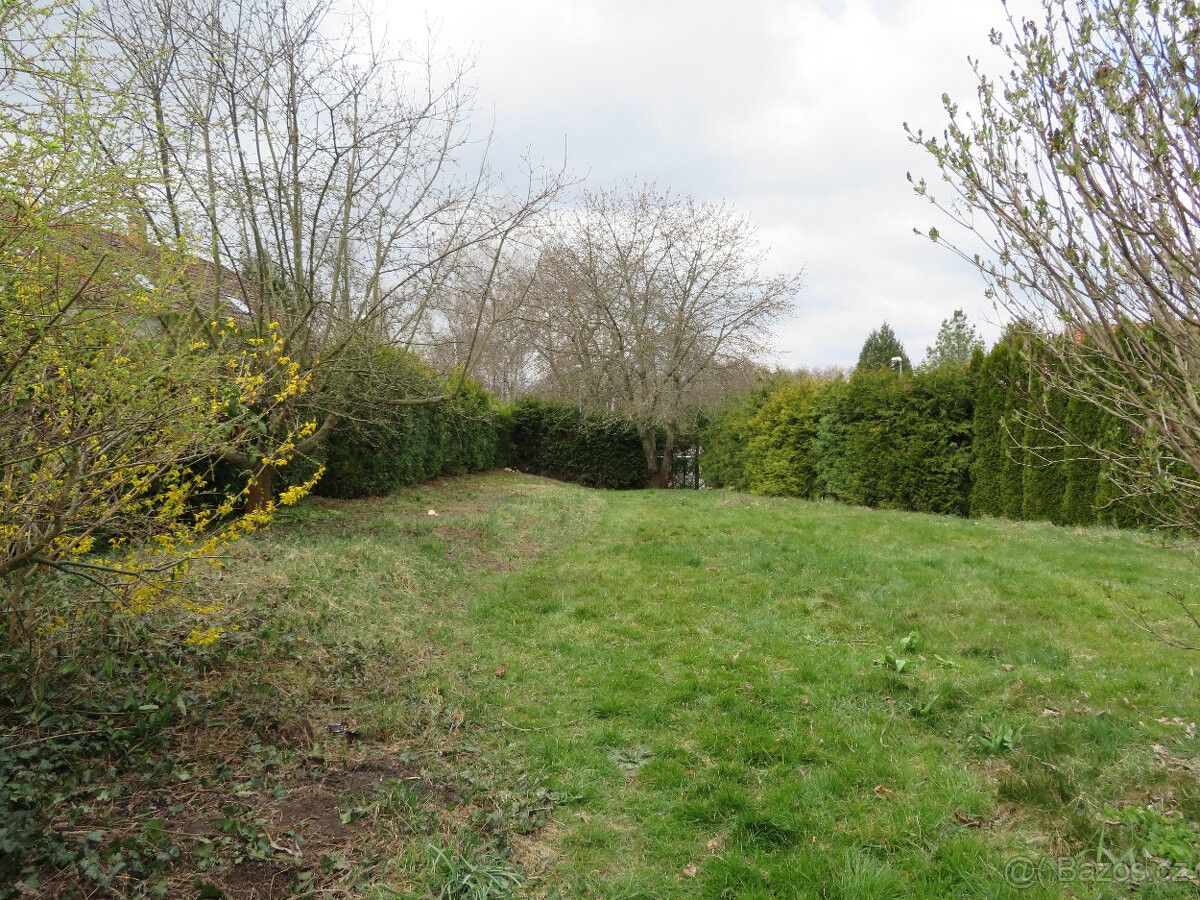 Pozemky pro bydlení, Praha, 103 00