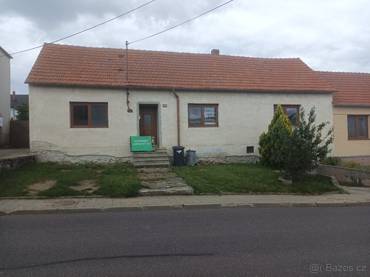 Rodinné domy, Višňové u Znojma, 671 38 - 1