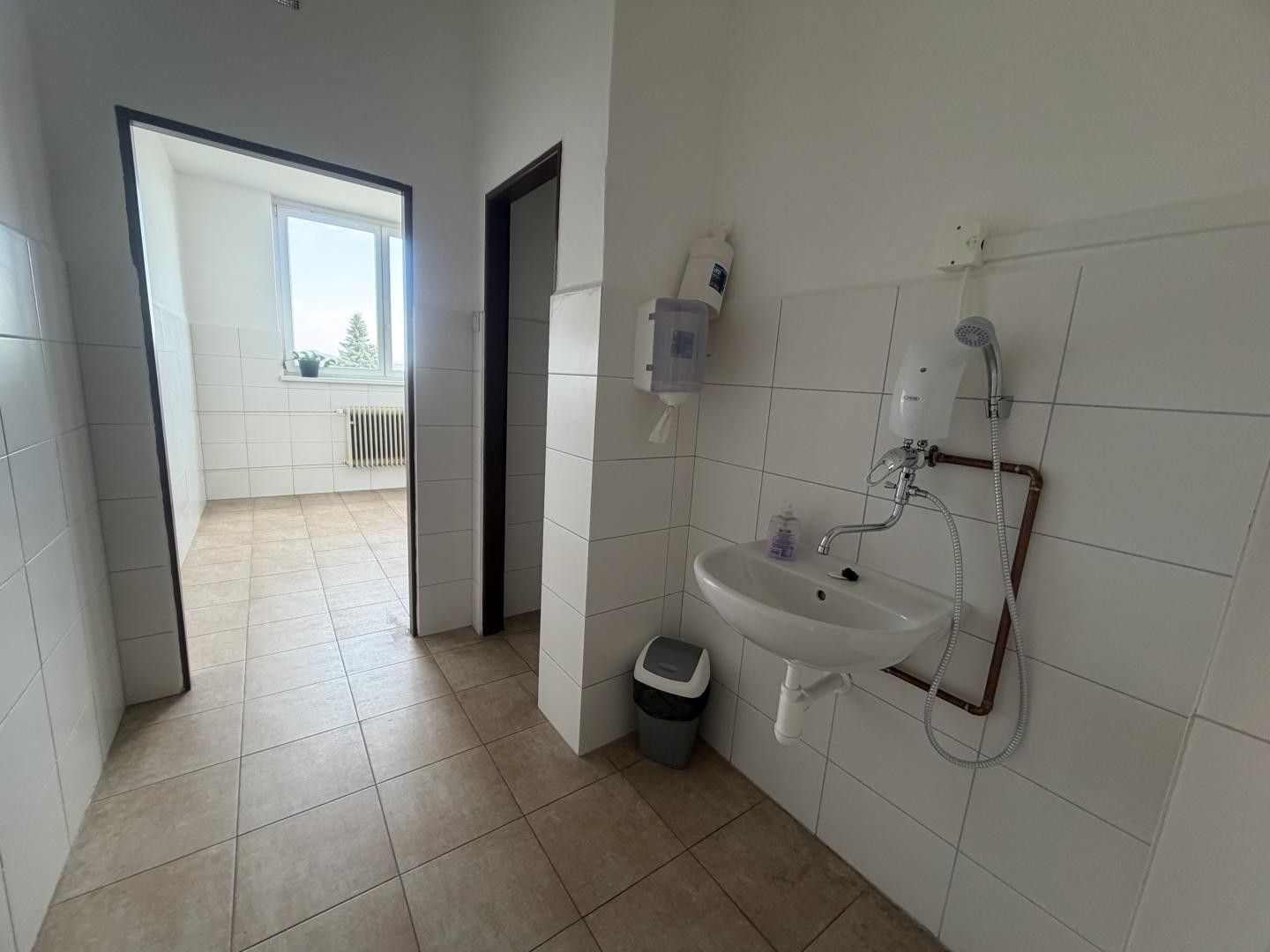 Pronájem kancelář - K Letišti, Klatovy II, 17 m² - 5
