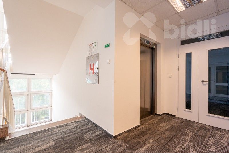 Kancelář · 19 m² · Osadní 324, Praha Holešovice - 4
