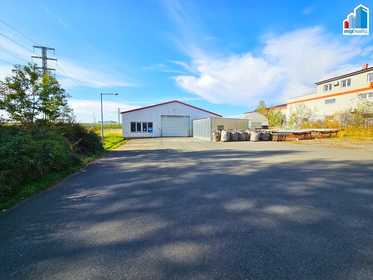 Sklad, 912 m²
