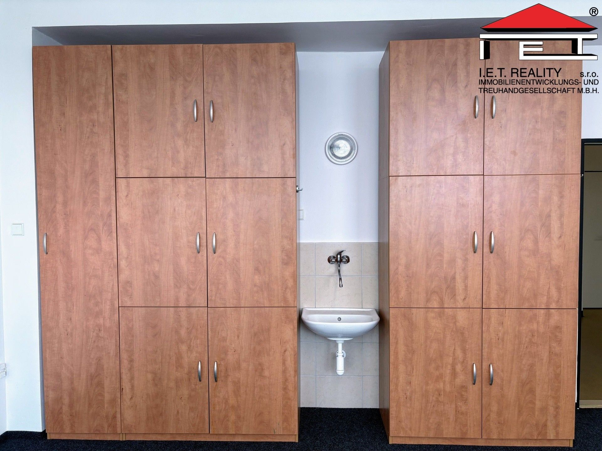 Pronájem kancelář - Kroftova, Brno, 30 m²