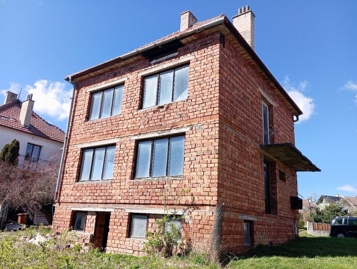 Prodej dům - Uherský Brod, 688 01, 696 m²