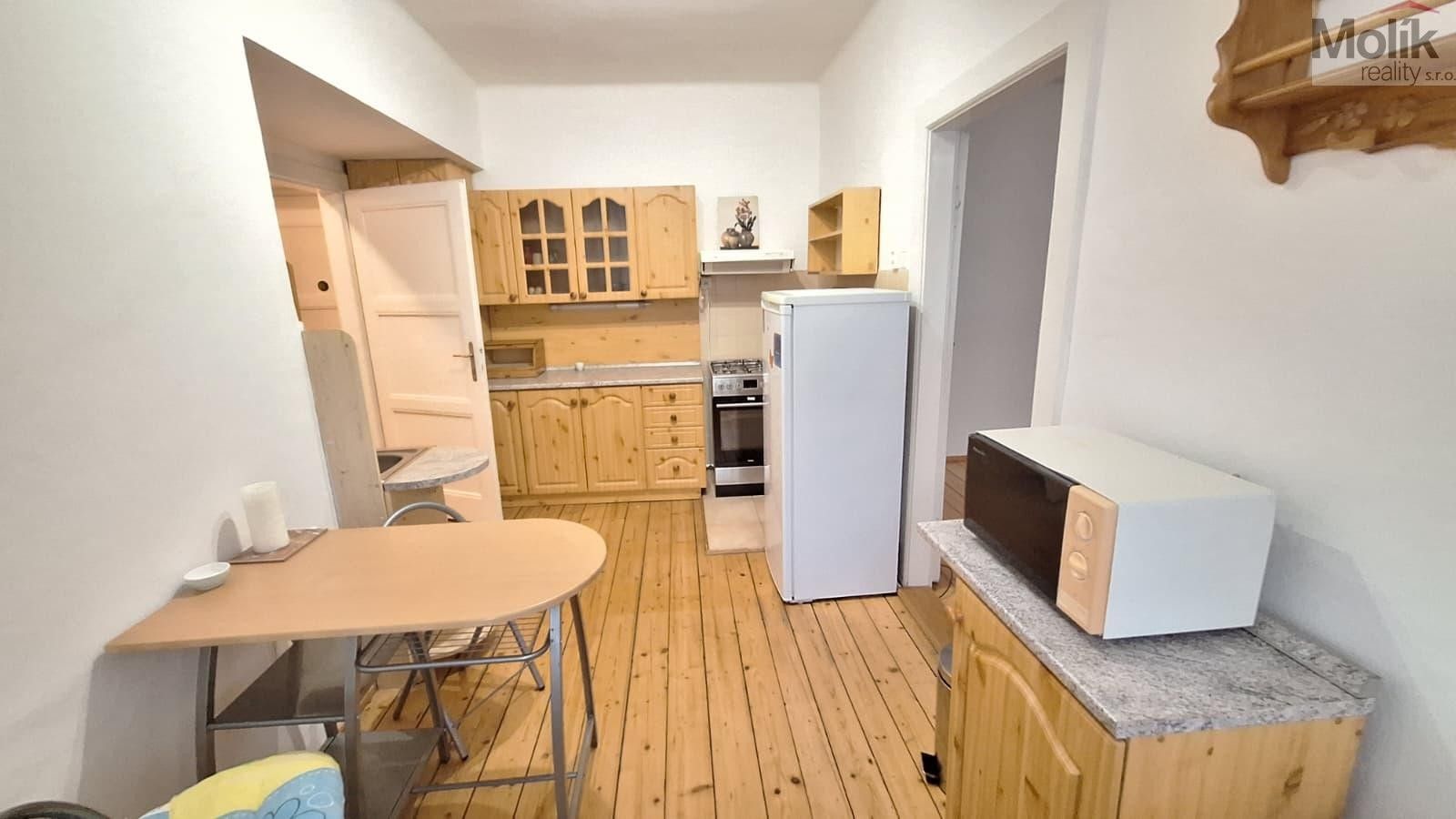 Pronájem byt 1+1 - 14. října, Teplice, 42 m²