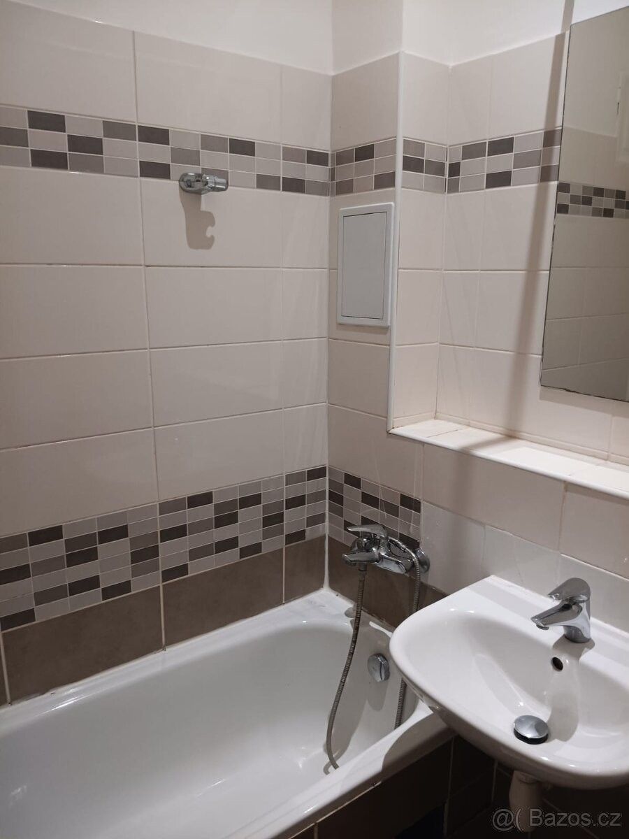 Pronájem byt - Praha, 130 00