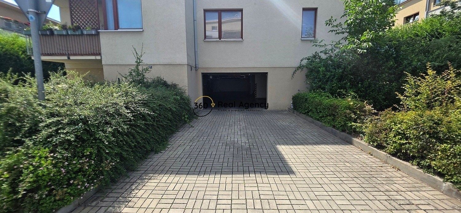 Nemovitost · 17 m² · Laudonova, Praha Štěrboholy - 3