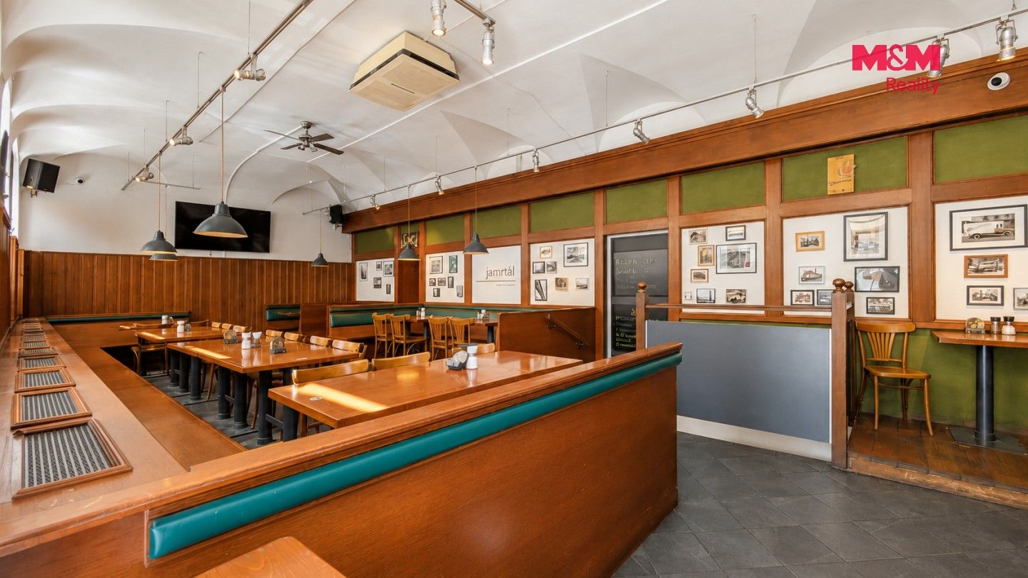 Restaurace · 194 m² · Sekaninova, Praha - 4
