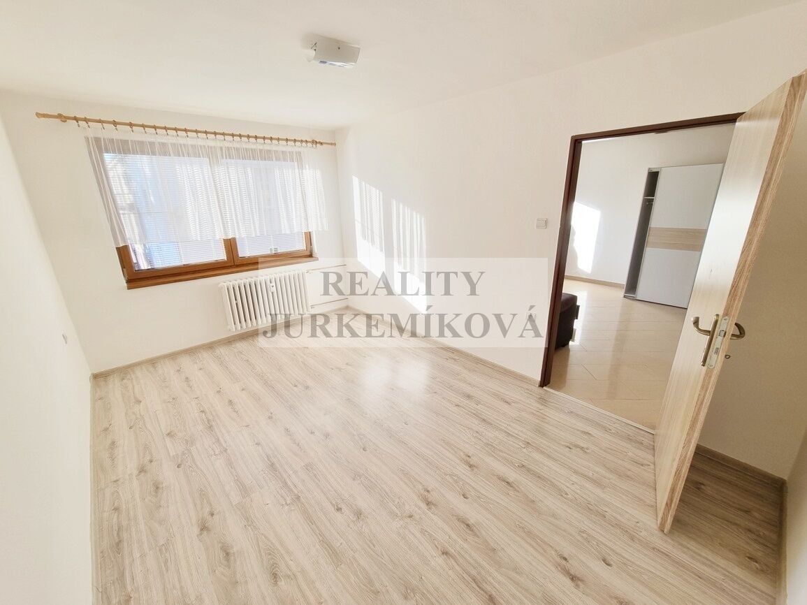 Pronájem byt 3+kk - Strádova, České Budějovice, 71 m²