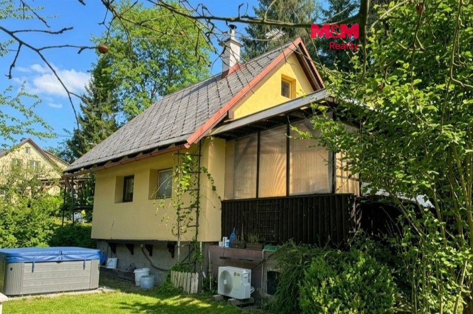 Chaty, Jenišovice, 77 m²