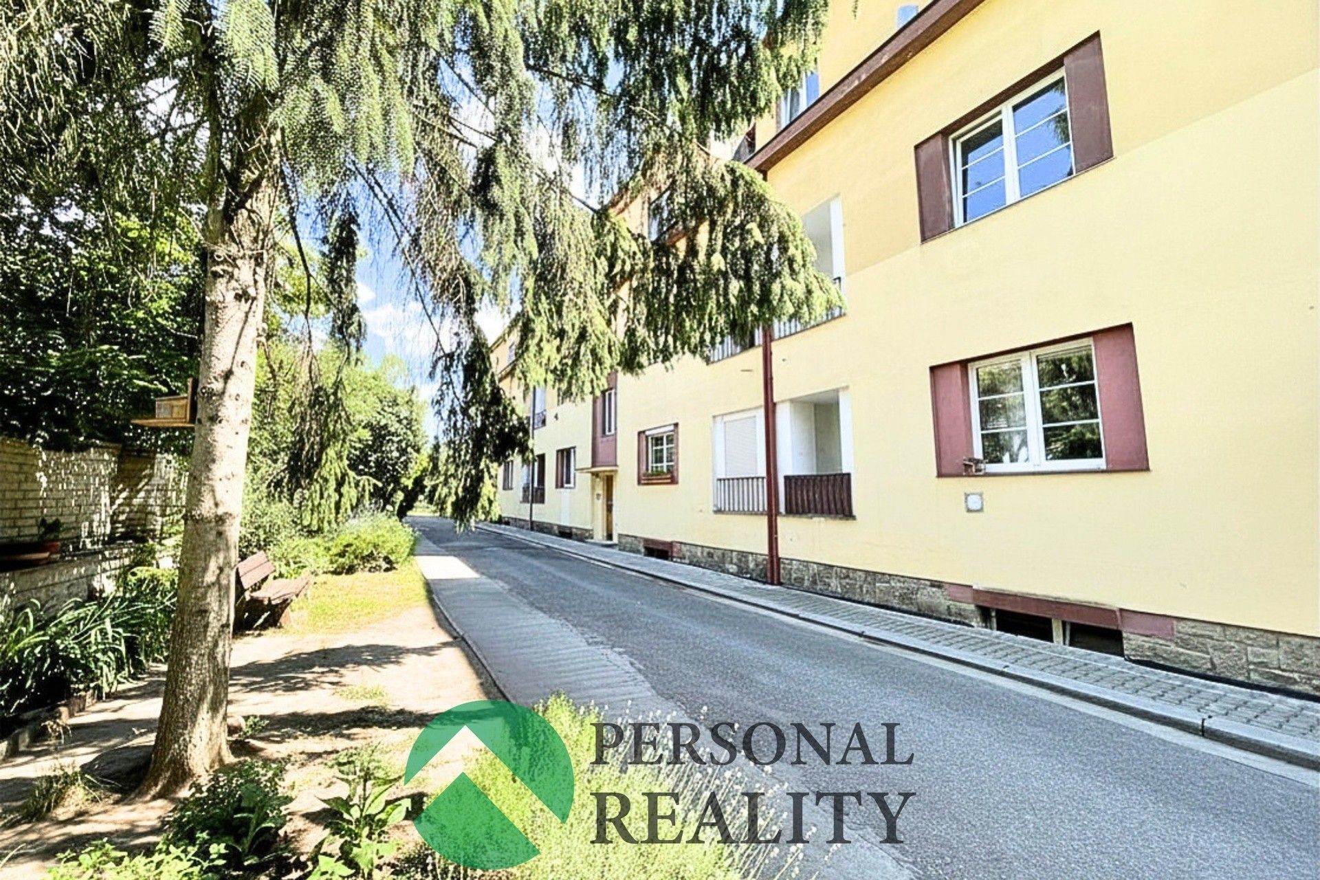 3+kk, Dukel. hrdinů, Rakovník II, 80 m² - 1
