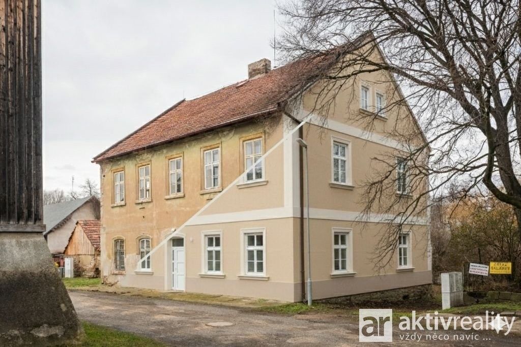 Ubytovací zařízení, Hostín u Vojkovic, 420 m²