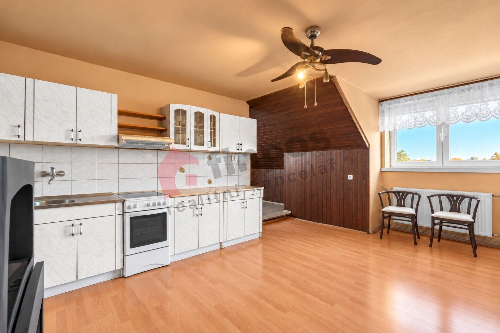 4+1, Osvobození 280, Dymokury, 127 m² - 2