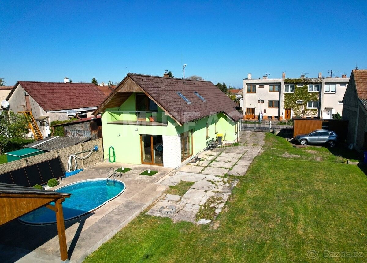 Rodinné domy, Nymburk, 288 02 - 1