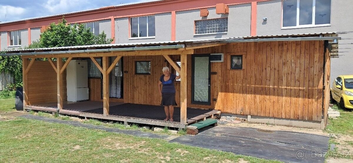 Prodej chata - Holice v Čechách, 534 01