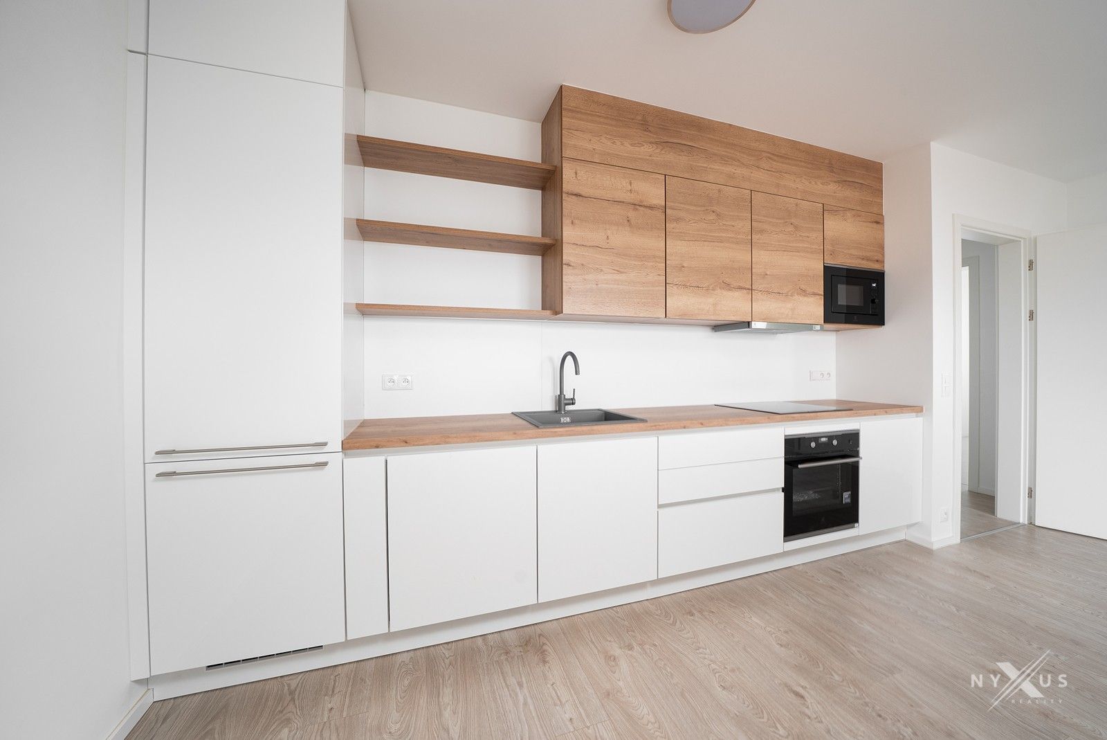 Prodej byt 3+kk - Bachova 2428, Praha Chodov, 92 m² - 5