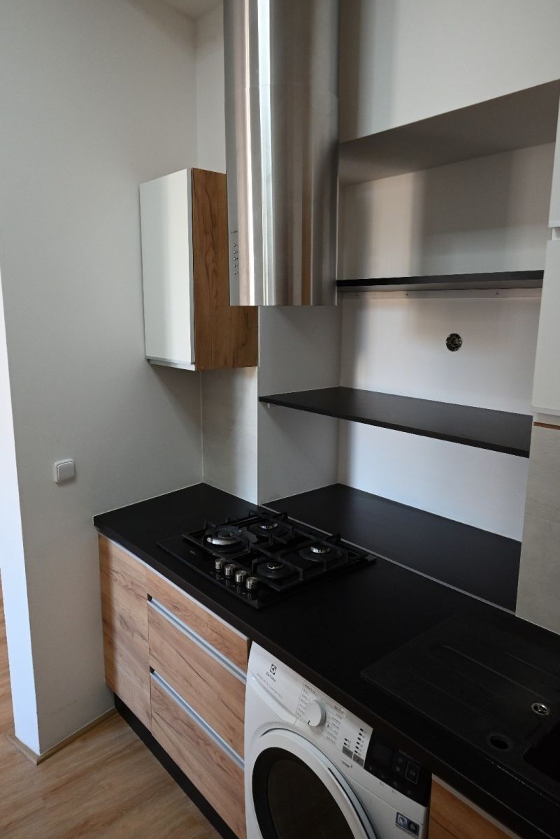 2+kk, Sokolovská, Praha - Karlín, 58 m² - 2