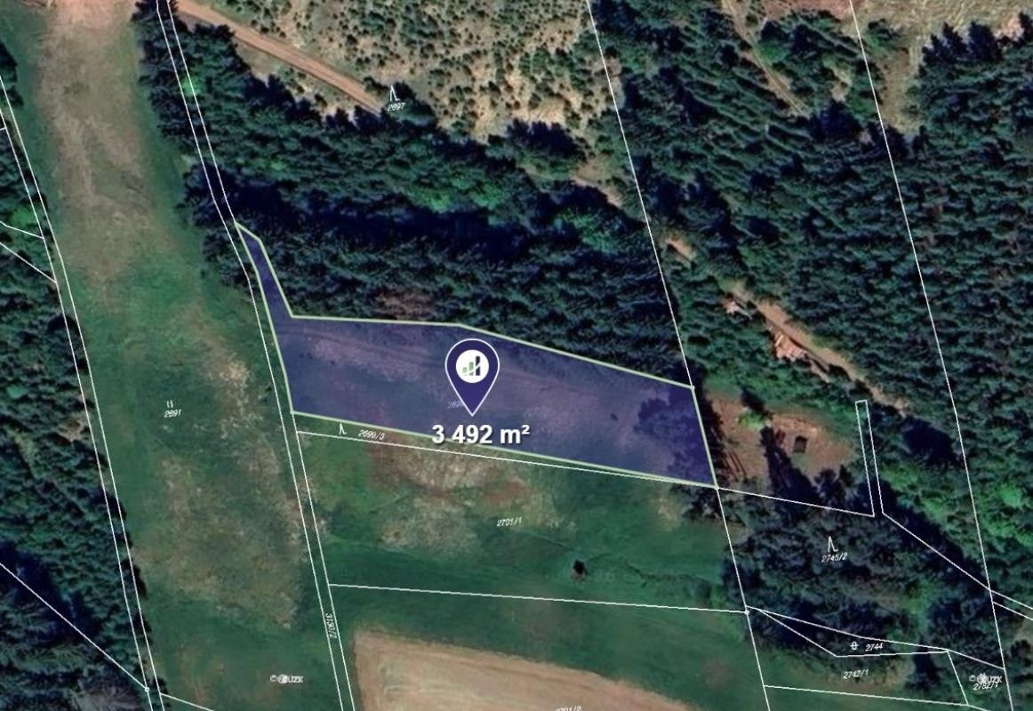 Les, 3 492 m²