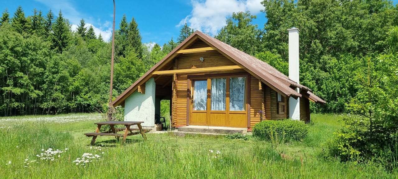 Chaty, Nové Město na Moravě - Hlinné, Kraj Vysočina - 1
