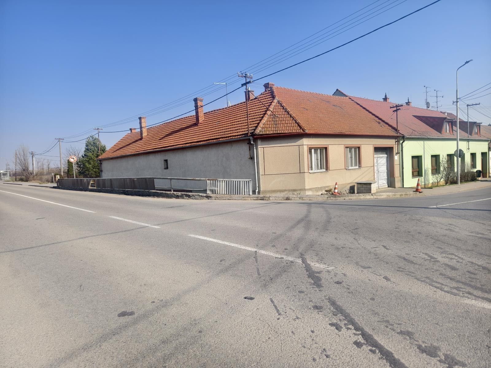Rodinné domy, Komořany, 75 m² - 1