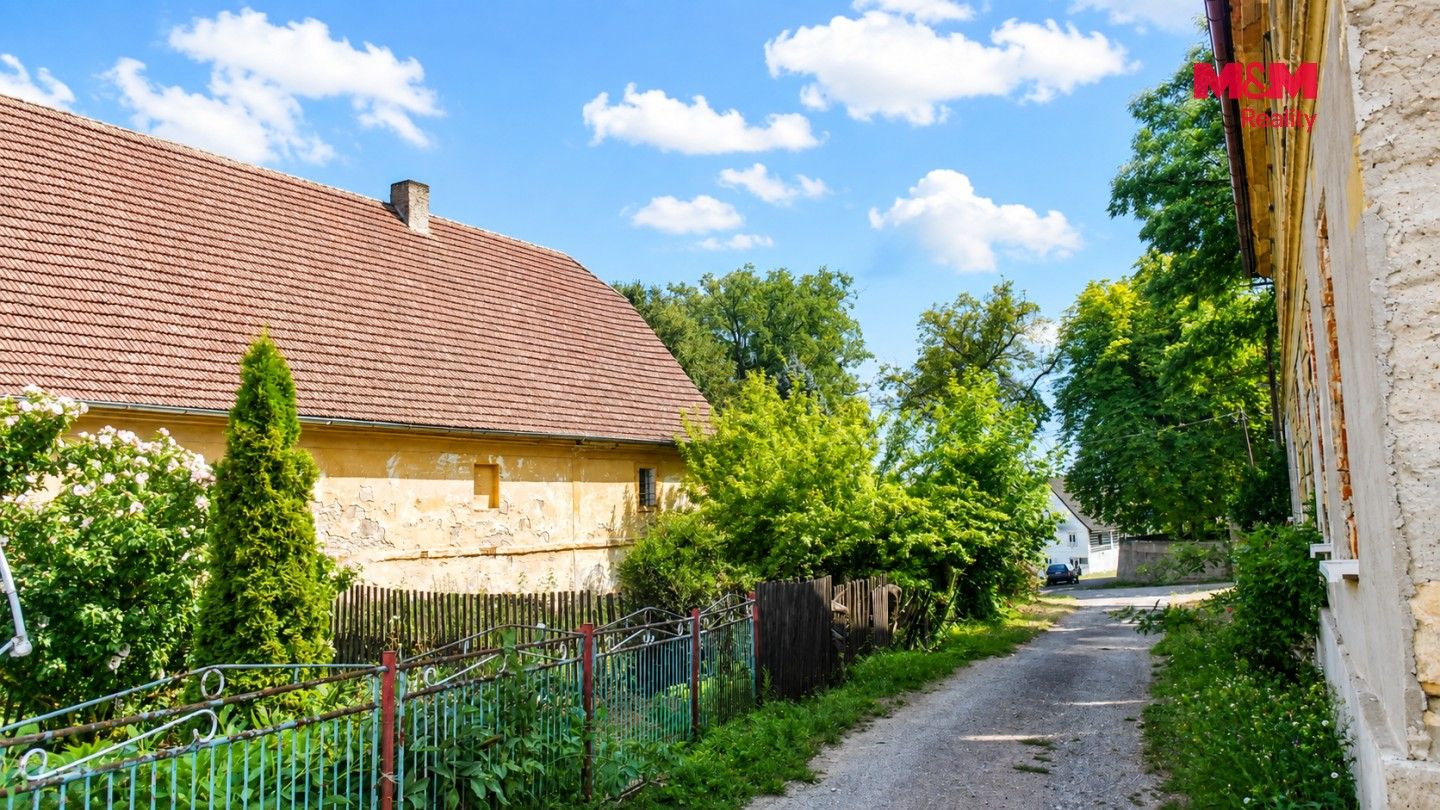 Nemovitost · 1 230 m² · Robeč, Úštěk - 4