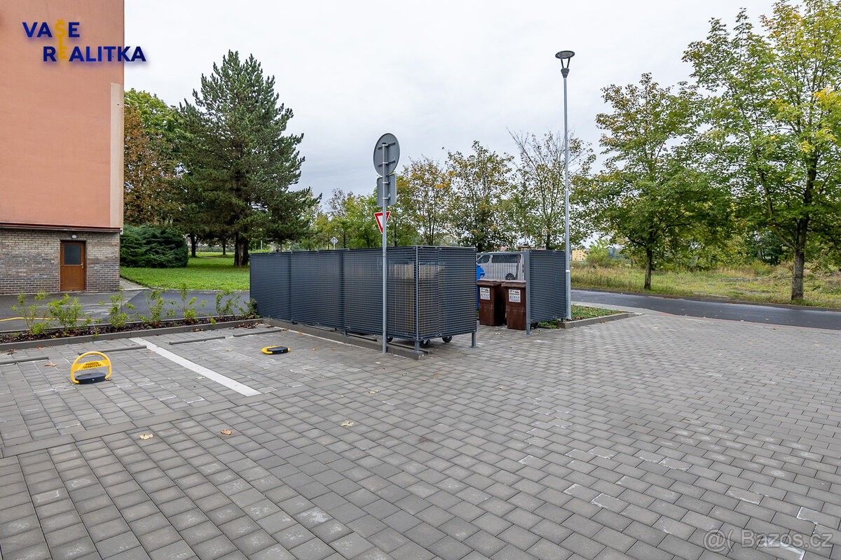 Pronájem garáž - Hranice, 753 01