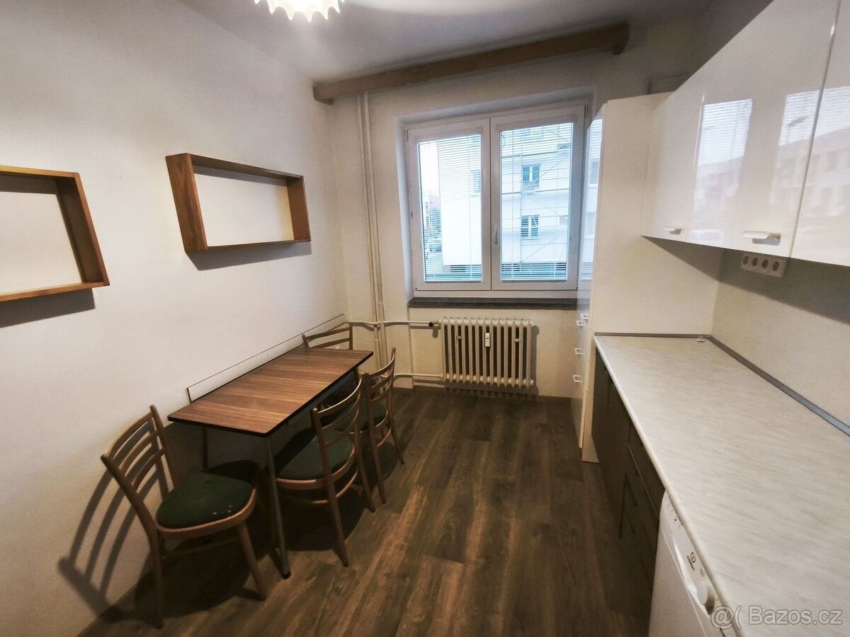 Pronájem byt - Bystřice pod Hostýnem, 768 61