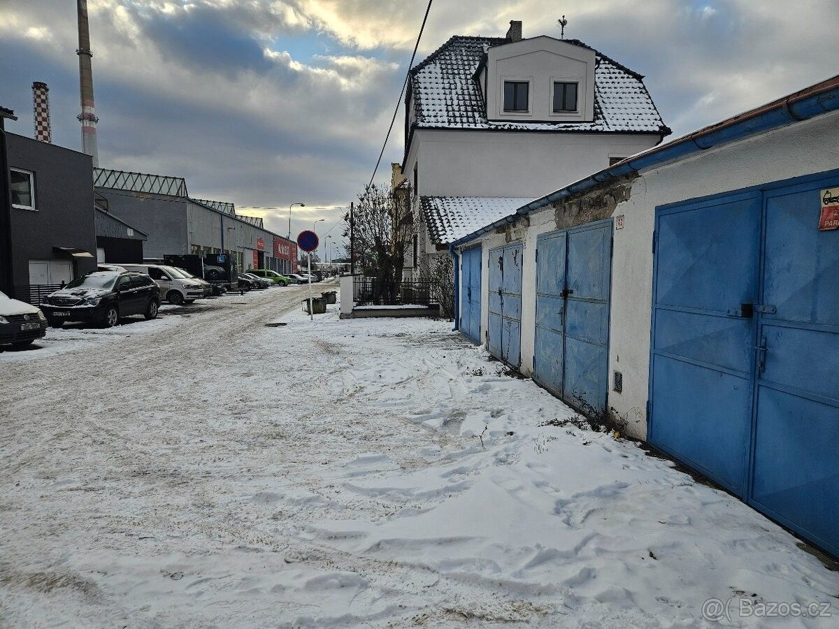 Pronájem garáž - Jirkov, 431 11
