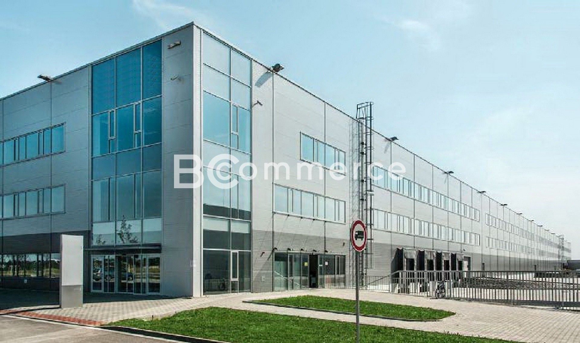 Pronájem výrobní prostory - Brno, 5 240 m²