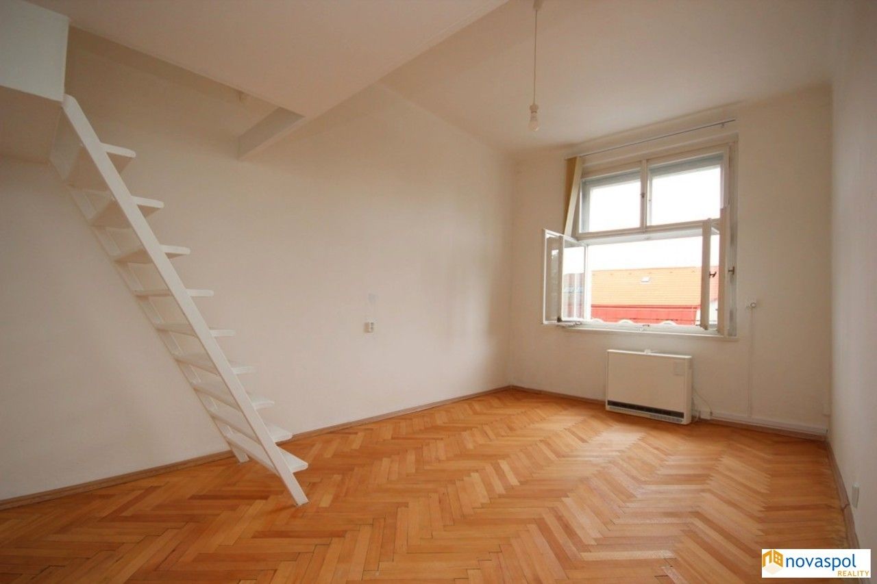2+kk, Pod lázní, Praha, 43 m² - 1
