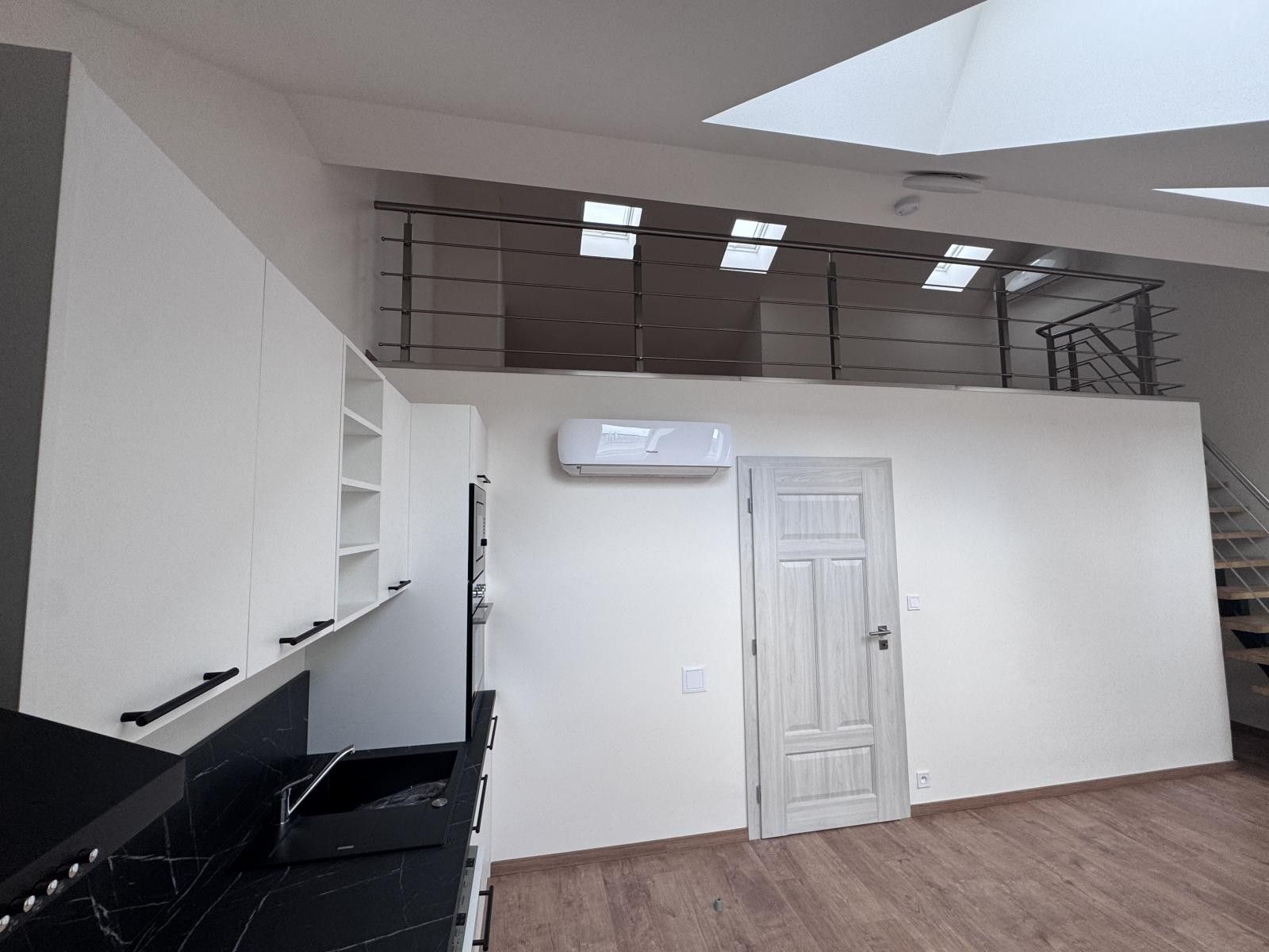 Pronájem byt 3+kk - Na Petynce  , Praha, 59 m²