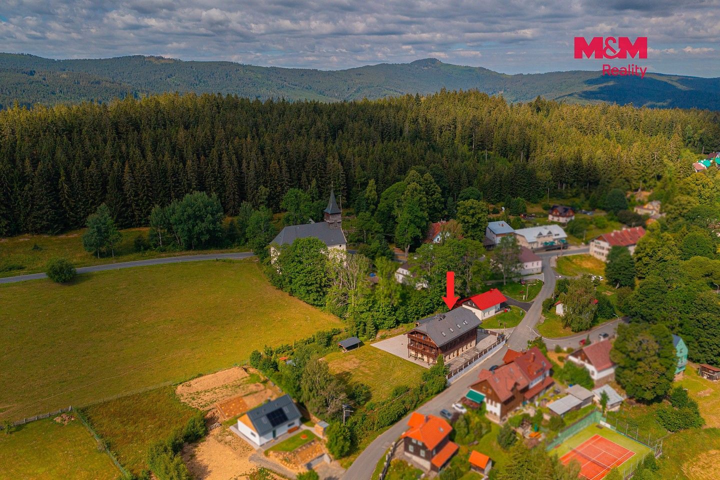 Rodinné domy, Železná Ruda - Hojsova Stráž, okres Klatovy, Plzeňský kraj, 910 m² - 2